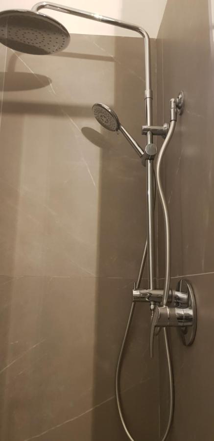L'Etoile Apartment Специя Екстериор снимка